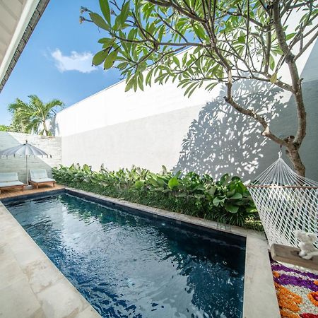 Astera Villa Seminyak By Ini Vie Hospitality Esterno foto