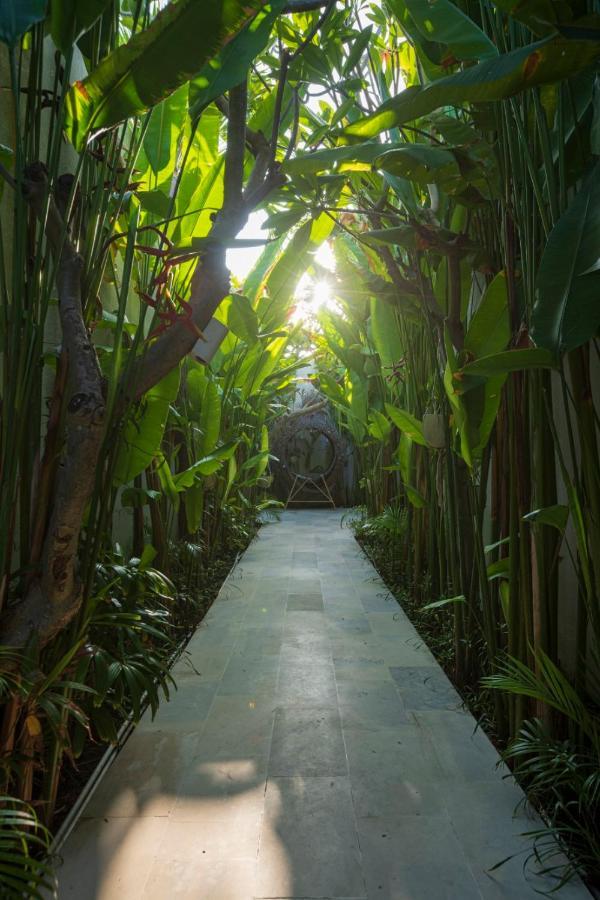 Astera Villa Seminyak By Ini Vie Hospitality Esterno foto