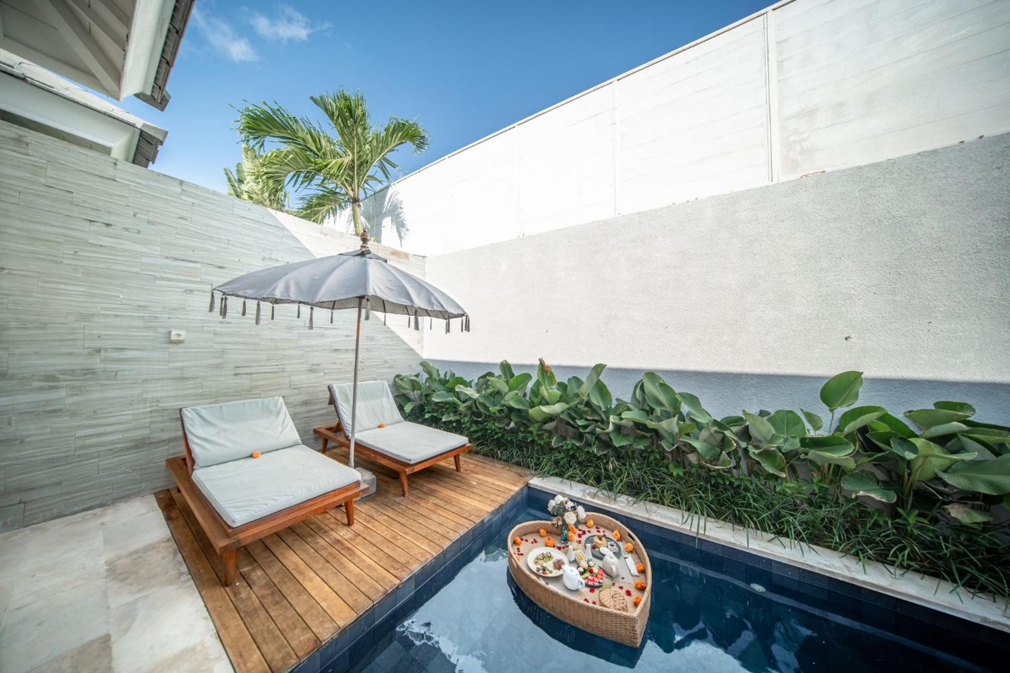 Astera Villa Seminyak By Ini Vie Hospitality Esterno foto
