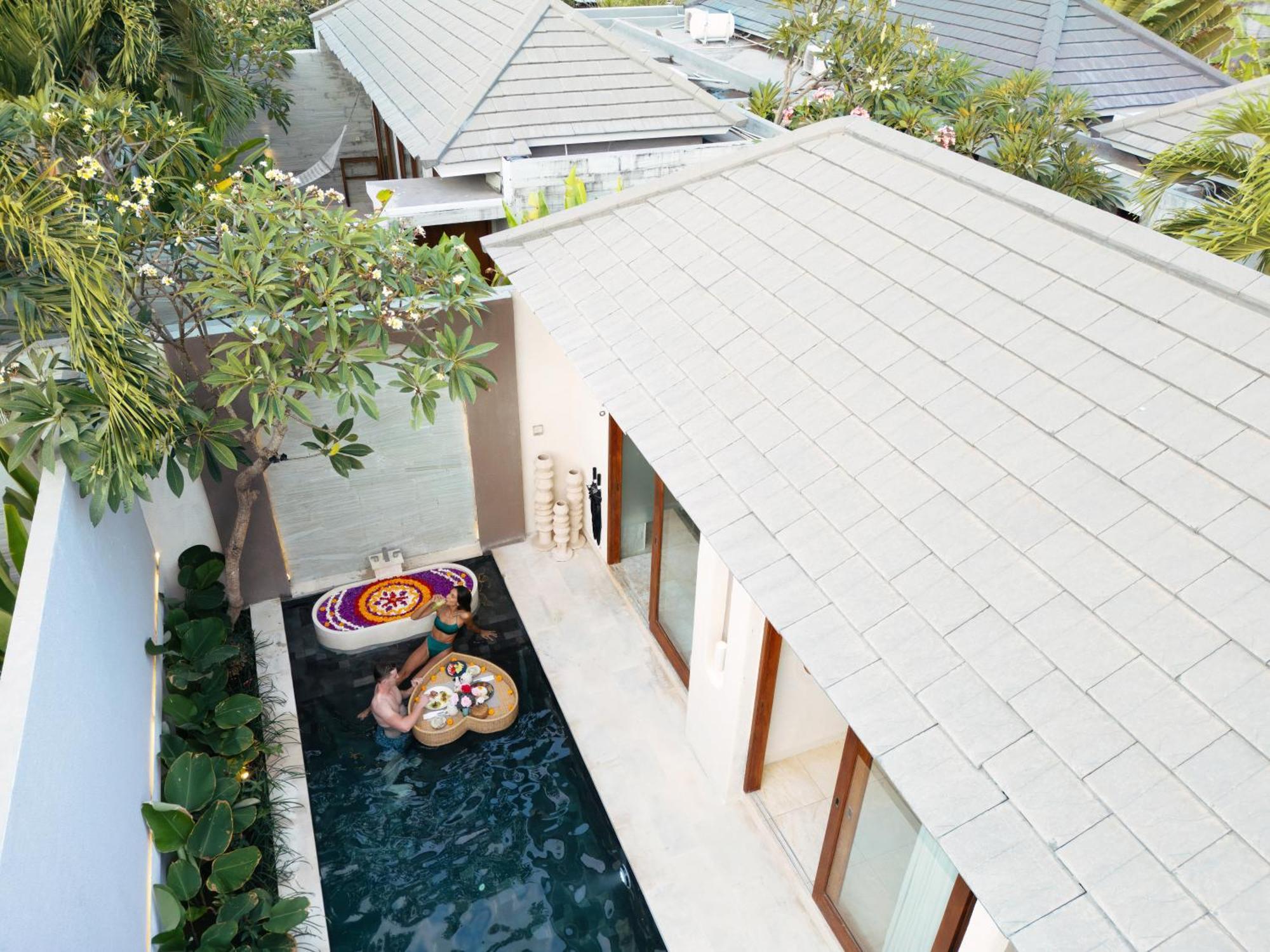 Astera Villa Seminyak By Ini Vie Hospitality Esterno foto