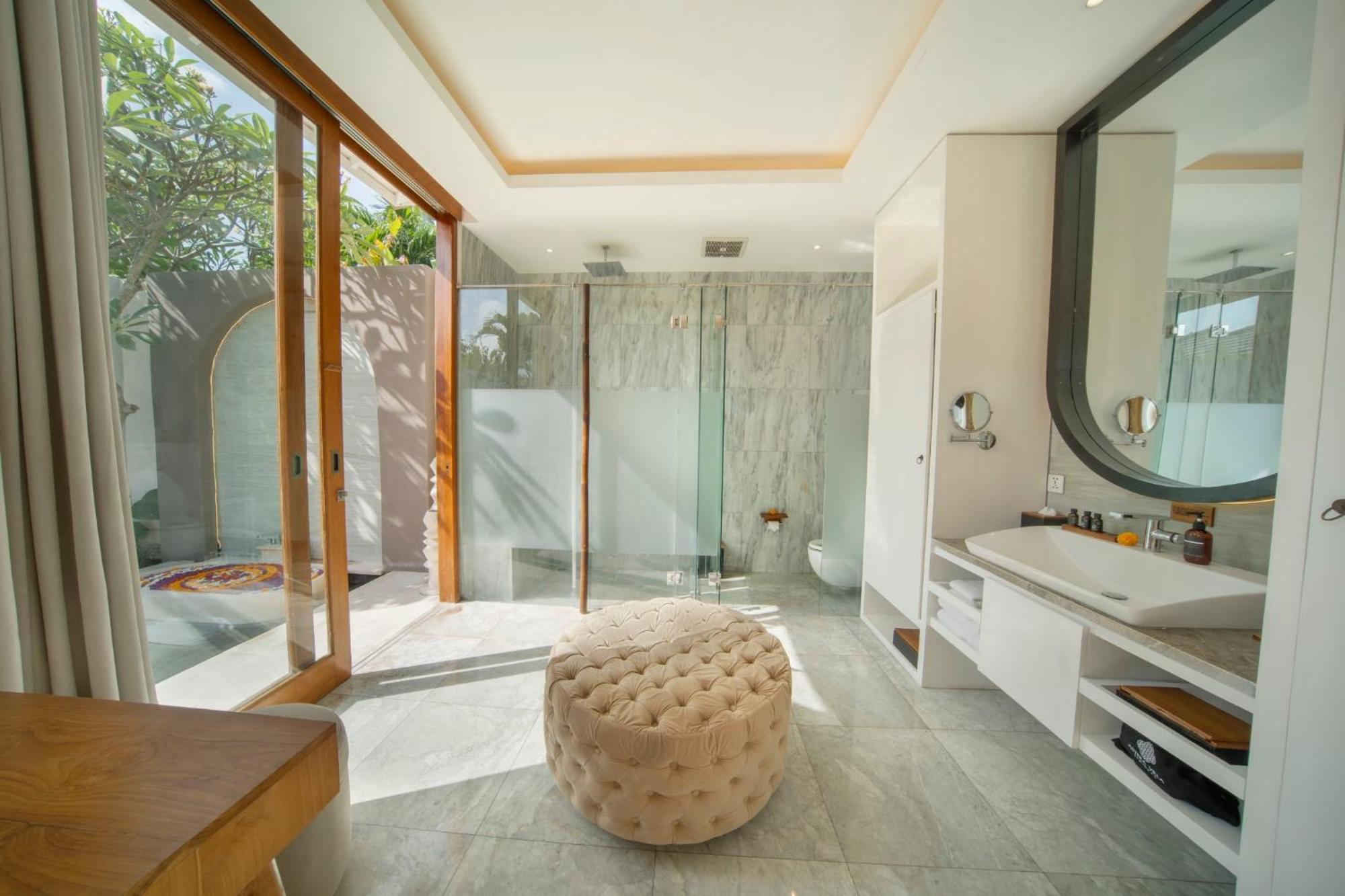 Astera Villa Seminyak By Ini Vie Hospitality Esterno foto