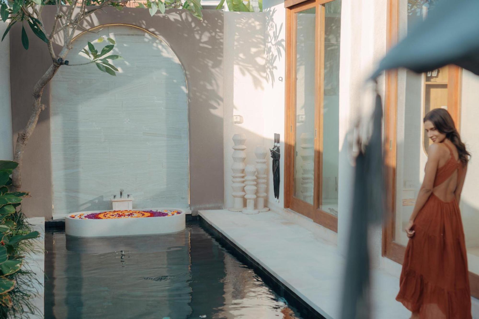 Astera Villa Seminyak By Ini Vie Hospitality Esterno foto
