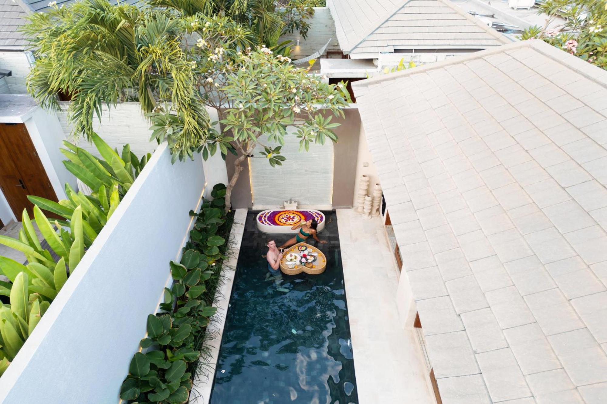Astera Villa Seminyak By Ini Vie Hospitality Esterno foto